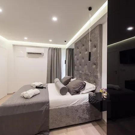 10 Heritage Apartmán *